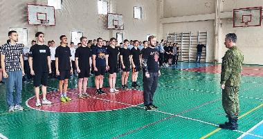 СПОРТИВНЫЙ ПРАЗДНИК «А НУ-КА, ПАРНИ!»